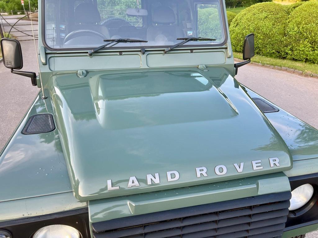 
								2007 Land Rover Defender 90 2.4L TDCi County Hard Top – £3400 full									