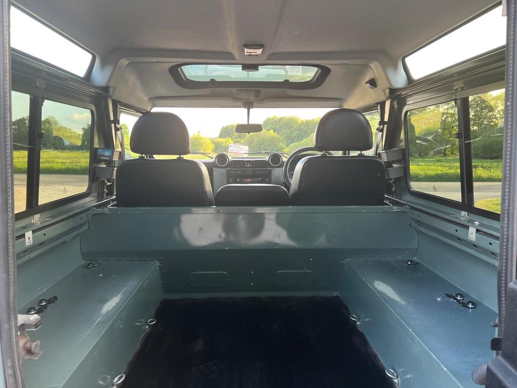 
								2007 Land Rover Defender 90 2.4L TDCi County Hard Top – £3400 full									