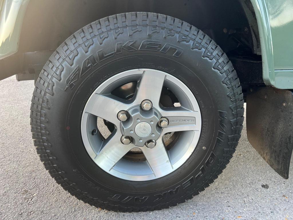 
								2007 Land Rover Defender 90 2.4L TDCi County Hard Top – £3400 full									