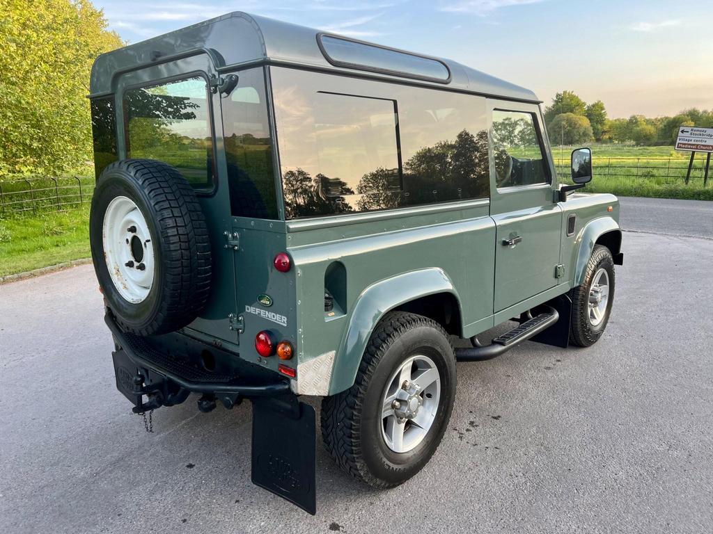 
								2007 Land Rover Defender 90 2.4L TDCi County Hard Top – £3400 full									