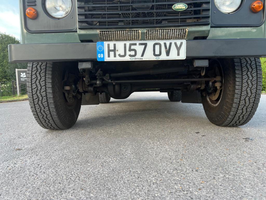 
								2007 Land Rover Defender 90 2.4L TDCi County Hard Top – £3400 full									