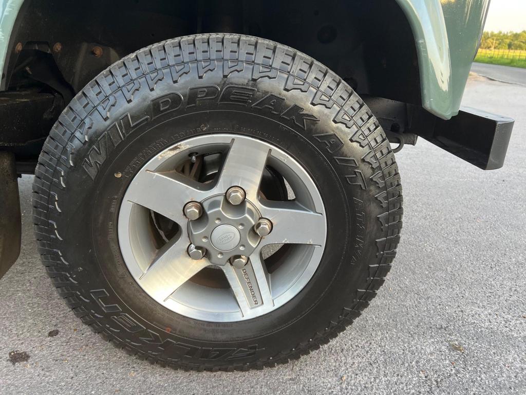 
								2007 Land Rover Defender 90 2.4L TDCi County Hard Top – £3400 full									